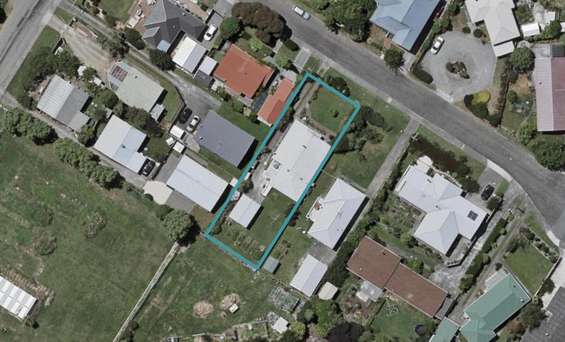 4 Wedgewood Grove, Raumati Beach, Paraparaumu - Carousel 1