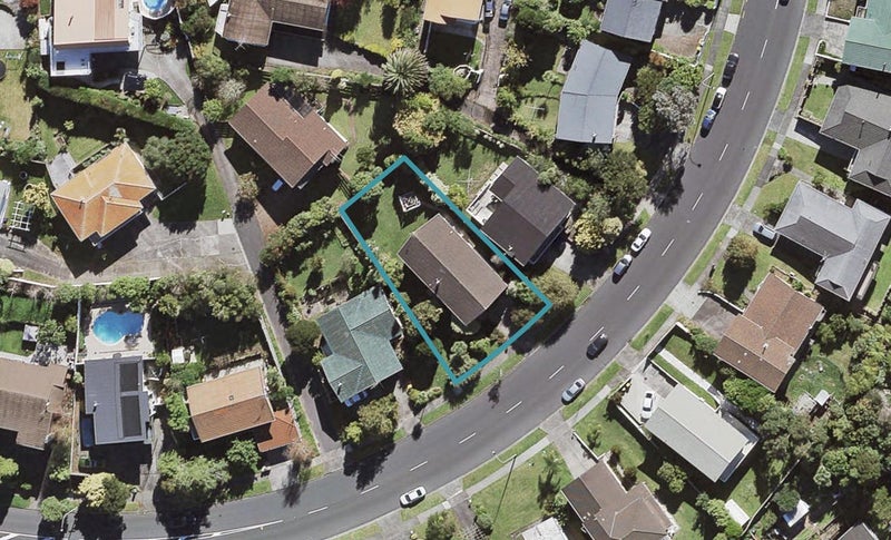15 Chelsea View Drive, Chatswood, Auckland - Carousel 1