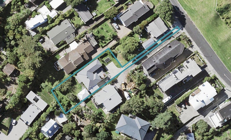 46A Marine Parade, Mellons Bay, Auckland - Carousel 1