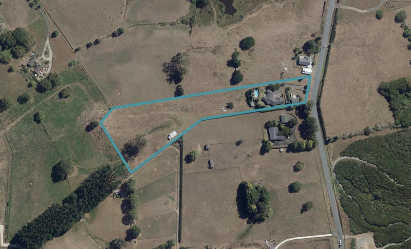235 Brymer Road, Baverstock - Carousel 1