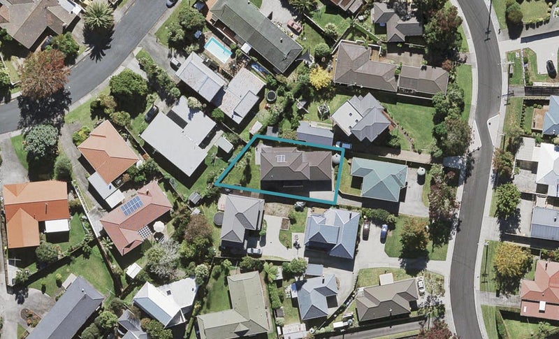 22 Duncan Avenue, Te Atatu South, Auckland - Carousel 1