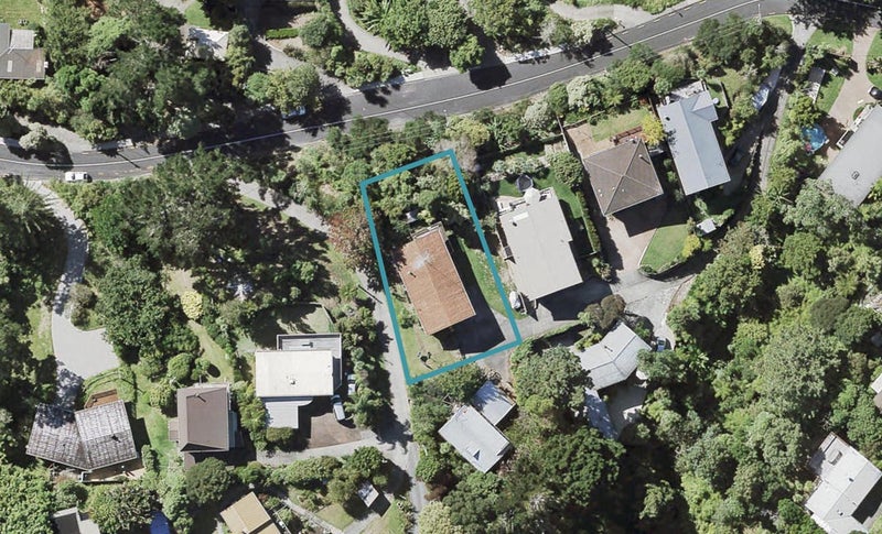 111 Braemar Road, Castor Bay, Auckland - Carousel 1