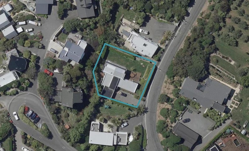 129 Richmond Hill Road, Richmond Hill, Christchurch - Carousel 1
