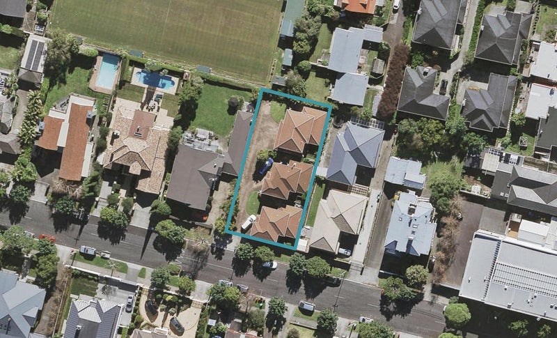 2/7 King George Avenue, Epsom, Auckland - Carousel 1
