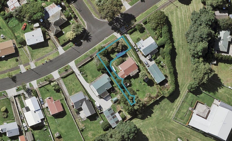 63A Torino Street, Point England, Auckland - Carousel 1