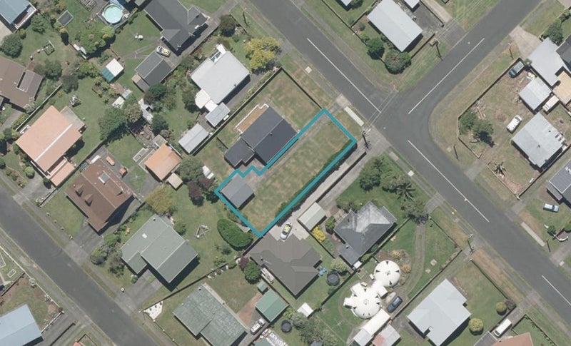 63A Surrey Road, Springvale, Whanganui - Carousel 1