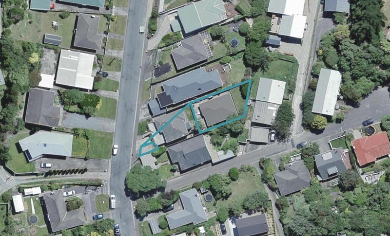118A Parkvale Road, Karori, Wellington - Carousel 1