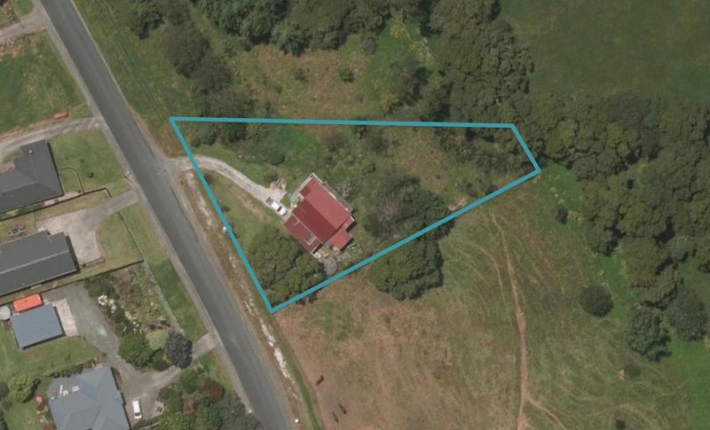 16 Marshall Road, Kaiwaka - Carousel 1