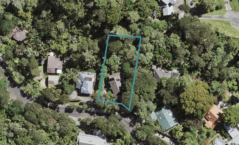 29 Wood Bay Road, Titirangi, Auckland - Carousel 1