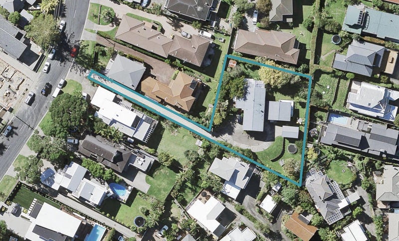 1/62 Kowhai Road, Campbells Bay, Auckland - Carousel 1