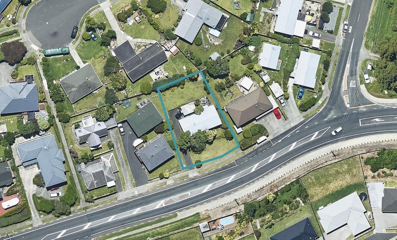405 Welcome Bay Road, Welcome Bay, Tauranga - Carousel 1