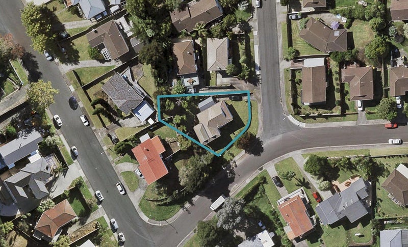 2 Kupari Place, Totara Vale, Auckland - Carousel 1