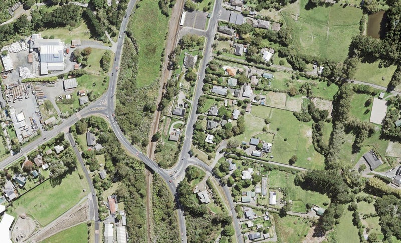 3 Township Road, Waitakere, Auckland - Carousel 1