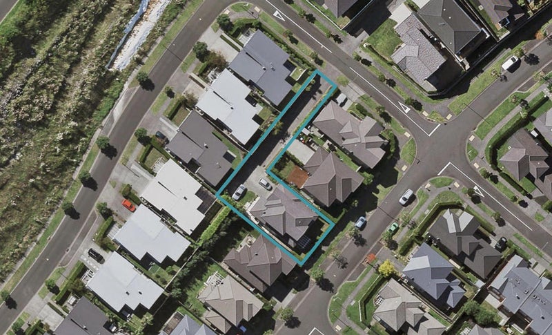 1 Singleton Avenue, Stonefields, Auckland - Carousel 1