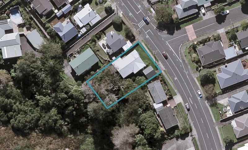 176 Mangorei Road, Merrilands, New Plymouth - Carousel 1