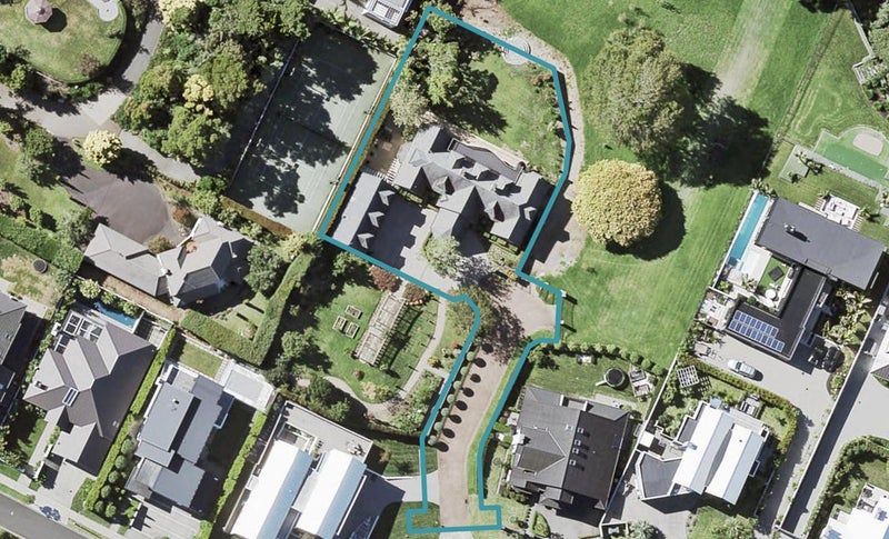 16 Oceania Place, Mellons Bay, Auckland - Carousel 1