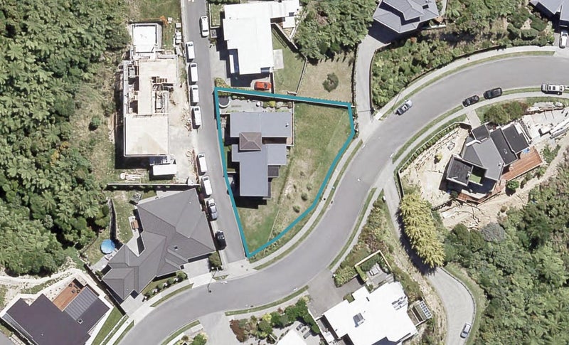 32 Meadowbank Drive, Belmont, Lower Hutt - Carousel 1