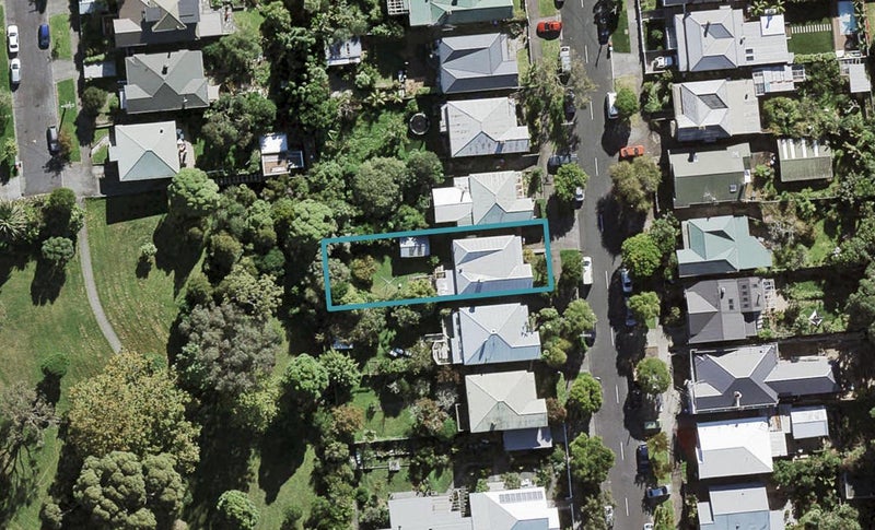 15 Arnold Street, Grey Lynn, Auckland - Carousel 1