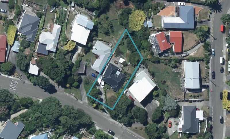 17 Mana View Road, Paremata, Porirua - Carousel 1