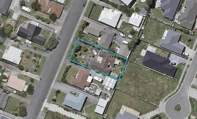 10 Freemans Road, Otaki - Carousel 1