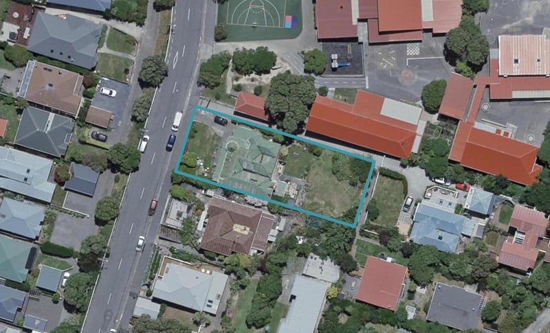 125 Clyde Street, Island Bay, Wellington - Carousel 1