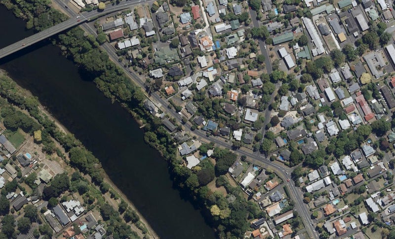 352 River Road, Claudelands, Hamilton - Carousel 1