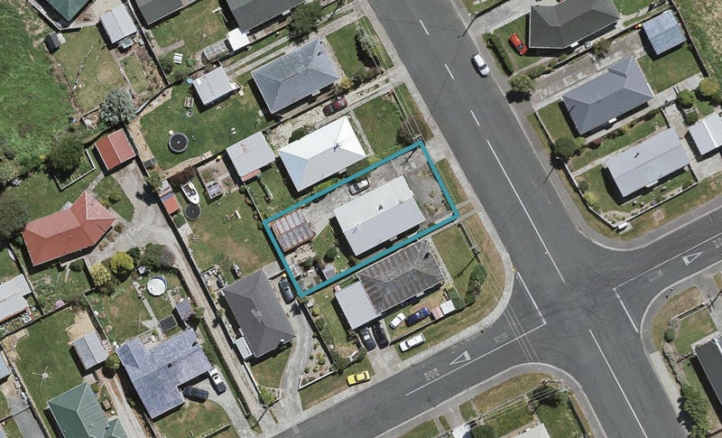 43 Wicklow Street, Clifton, Invercargill - Carousel 1