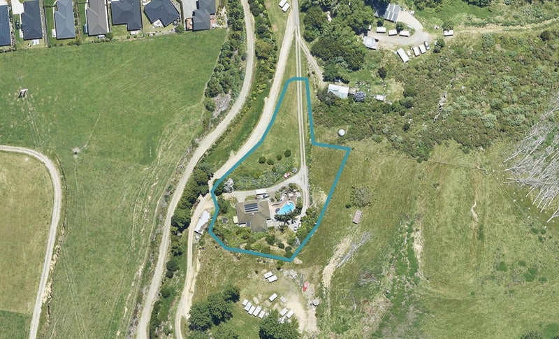 220E Waikite Road, Welcome Bay, Tauranga - Carousel 1