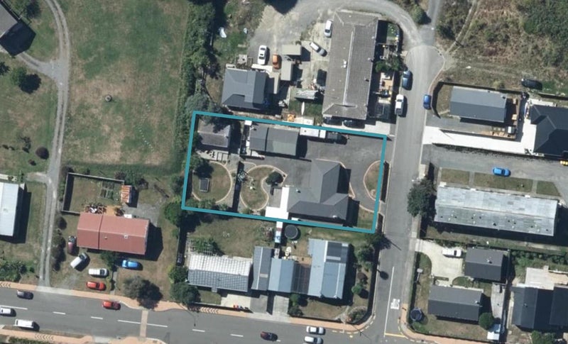 21 Te Arawi Street, Takapuwahia, Porirua - Carousel 1