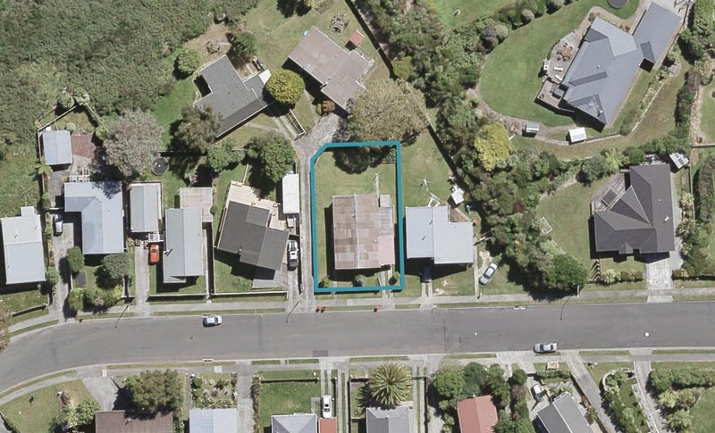 17 Mount Marua Drive, Timberlea, Upper Hutt - Carousel 1
