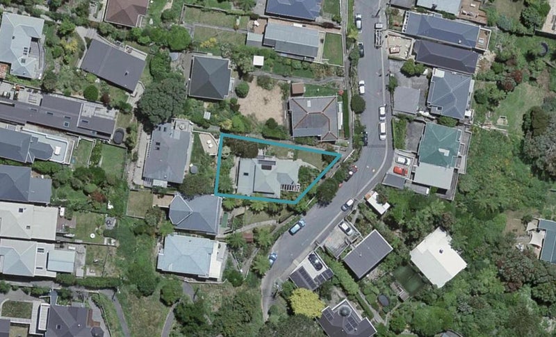 32 Sugarloaf Road, Brooklyn, Wellington - Carousel 1