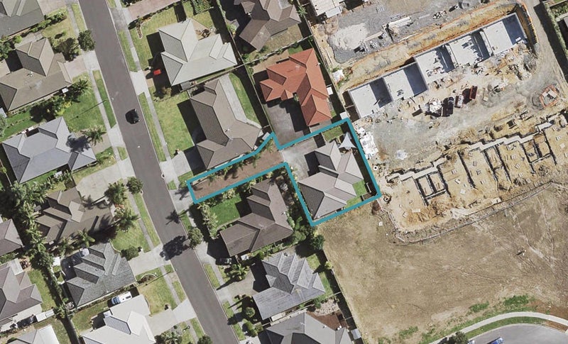 24 Norm Pellow Drive, Manurewa, Auckland - Carousel 1