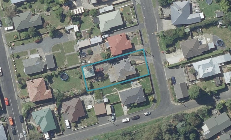4 Shipka Street, Abbotsford, Dunedin - Carousel 1