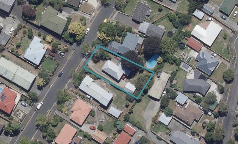 28 Aurora Terrace, Hillcrest, Hamilton - Carousel 1
