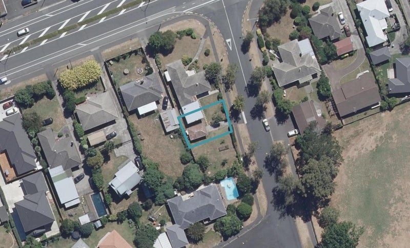 2C Mullane Street, Hillcrest, Hamilton - Carousel 1