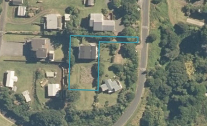 52 Tainui Street, Mōkau - Carousel 1