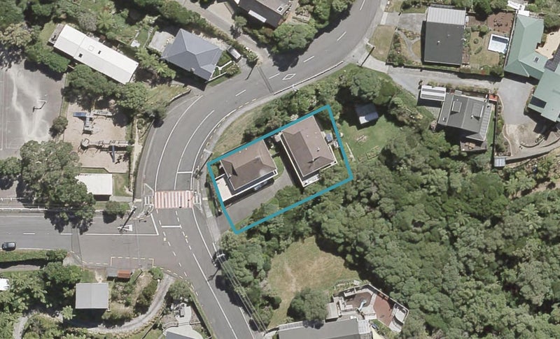 2B Maungaraki Road, Korokoro, Lower Hutt - Carousel 1