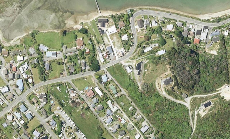 320 Waikawa Road, Waikawa, Picton - Carousel 1