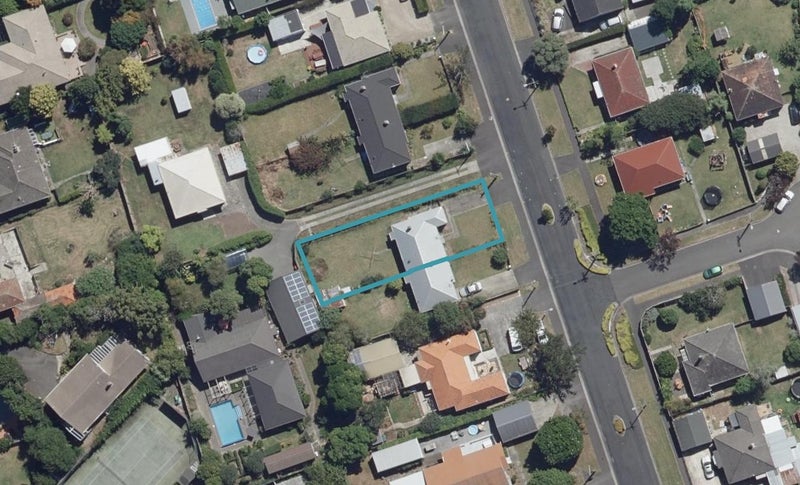 9 Casey Avenue, Fairfield, Hamilton - Carousel 1