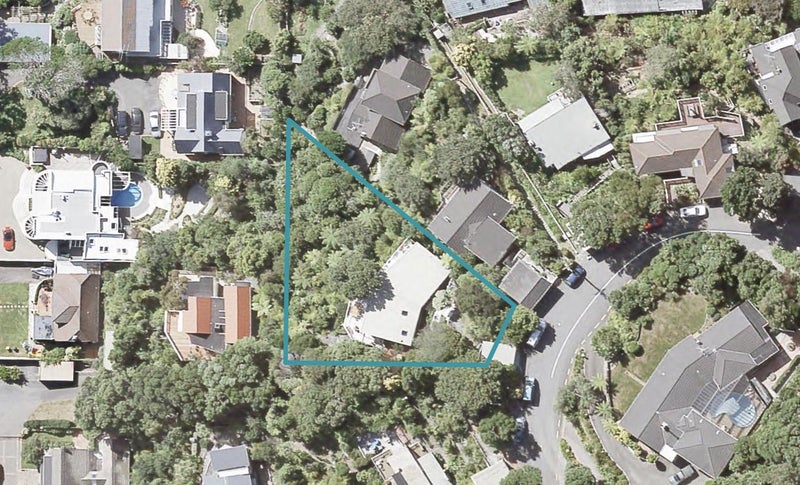 38 Walter Road, Lowry Bay, Lower Hutt - Carousel 1