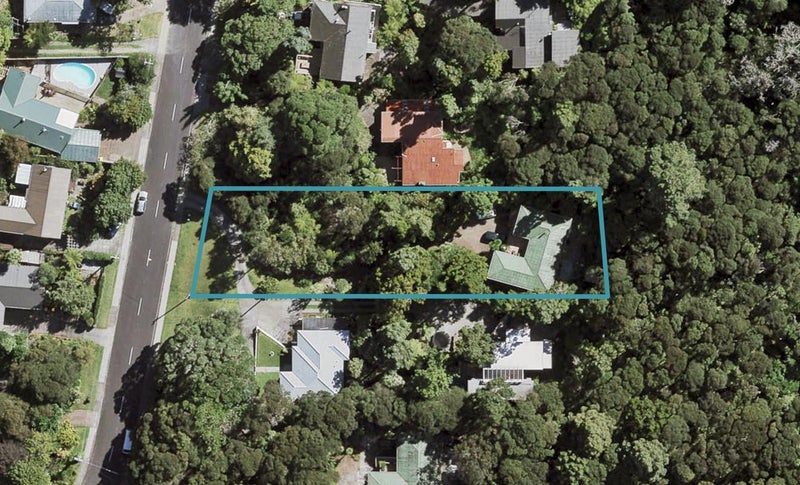 67 Woodfern Crescent, Titirangi, Auckland - Carousel 1