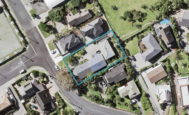 18A Devon Road, Bucklands Beach, Auckland - Carousel 1