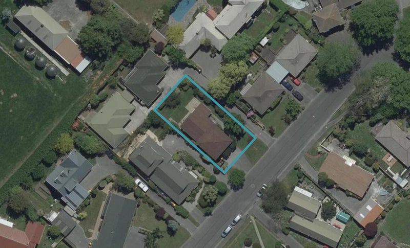 7 Kingham Place, Avonhead, Christchurch - Carousel 1