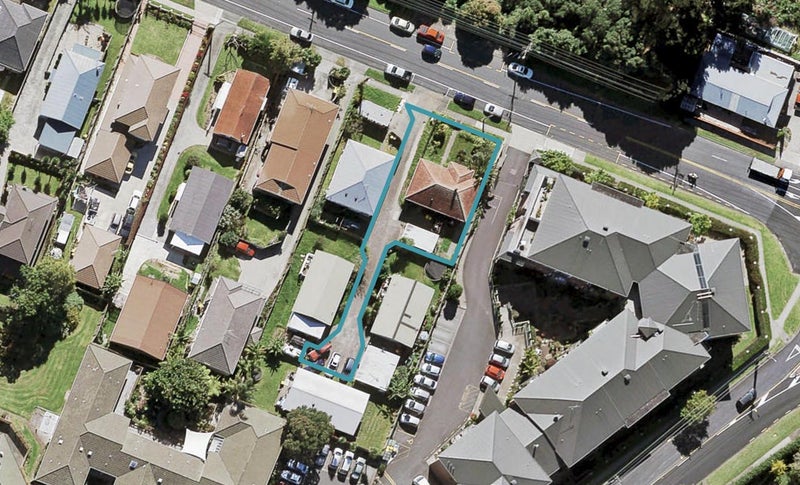 77 Margan Avenue, New Lynn, Auckland - Carousel 1