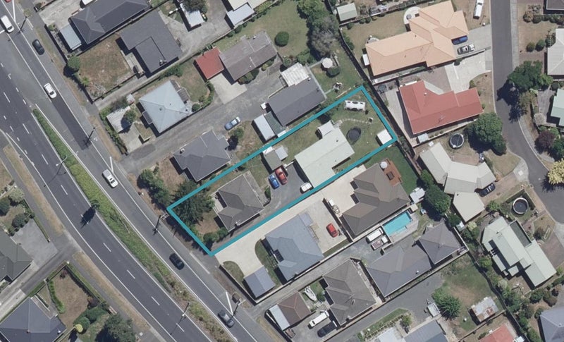 321B Cambridge Road, Hillcrest, Hamilton - Carousel 1