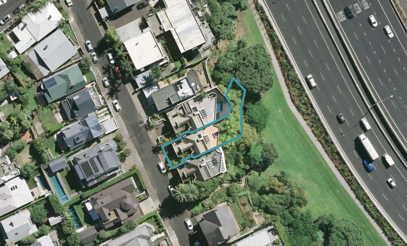 2/17 Ring Terrace, Ponsonby, Auckland - Carousel 1