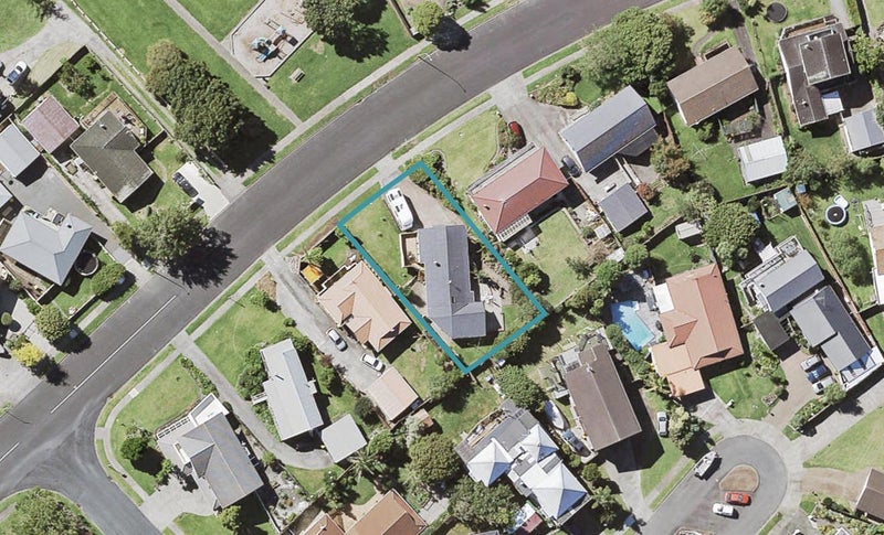 42 Marendellas Drive, Bucklands Beach, Auckland - Carousel 1