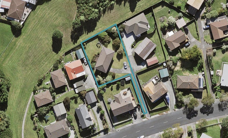 58 West Harbour Drive, West Harbour, Auckland - Carousel 1