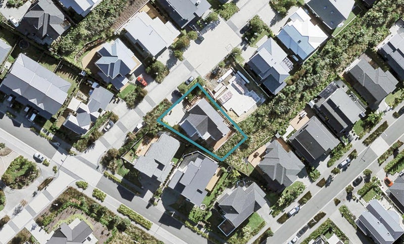 3 Tuatini Place, Long Bay, Auckland - Carousel 1
