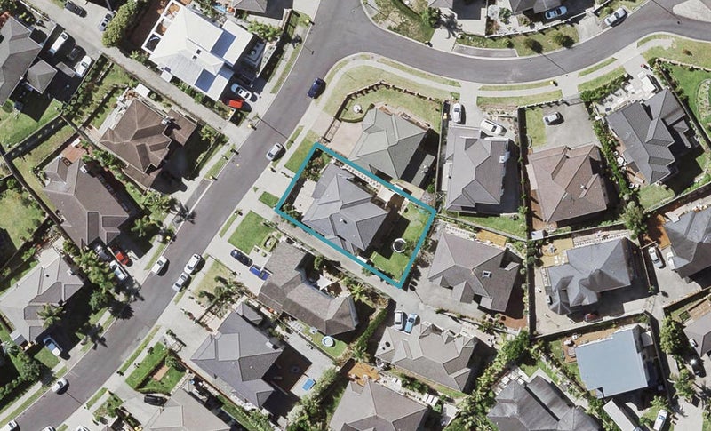 13 Kilkelly Avenue, Pinehill, Auckland - Carousel 1